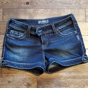 NWOT silver jeans shorts size 29